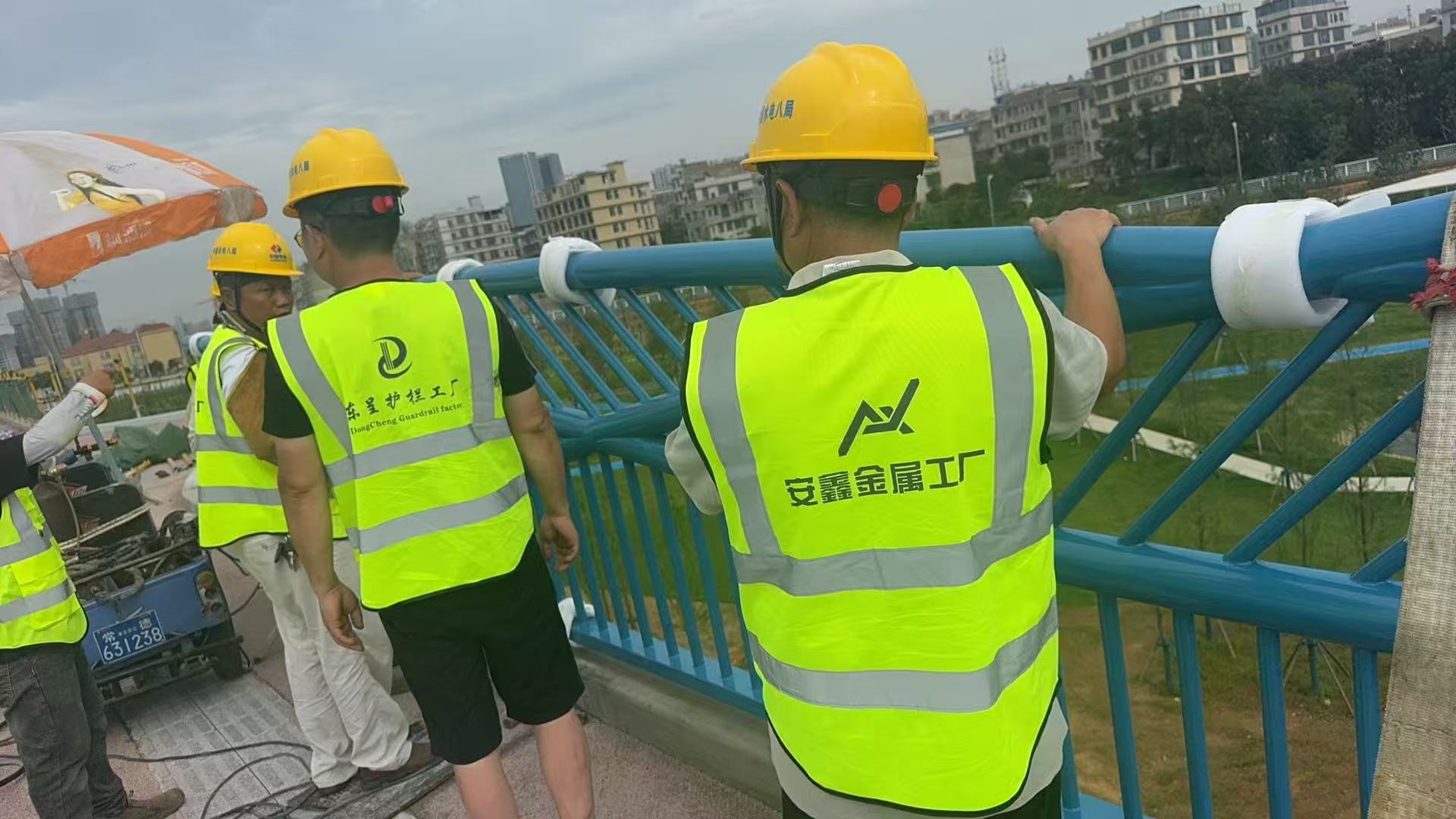 Brückengeländerprojekt erfolgreich abgeschlossen