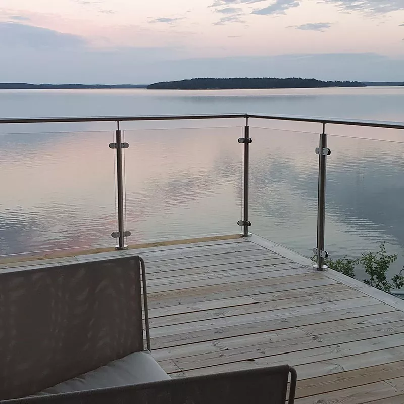 Balkongeländer aus Glas