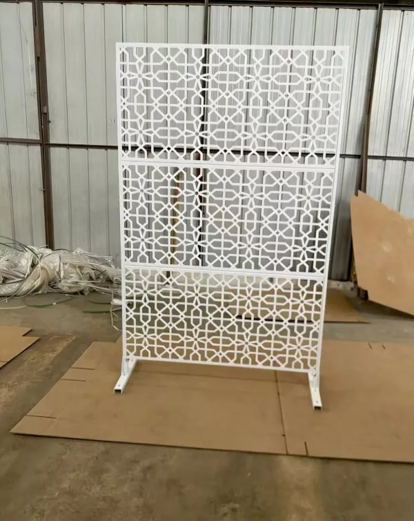 galvanized steel privacy screen