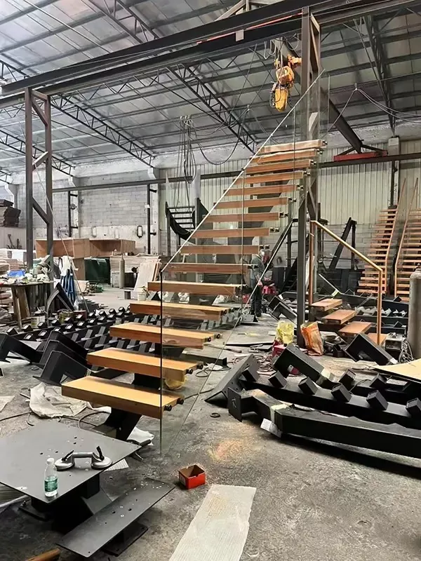Glass Railing for Mono Stringer Stairs